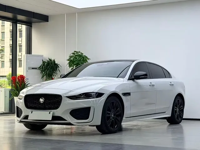 Jaguar XEL 2024 Model 2.0T 250PS R-DYNAMIC S Gloss Black Sport Edition