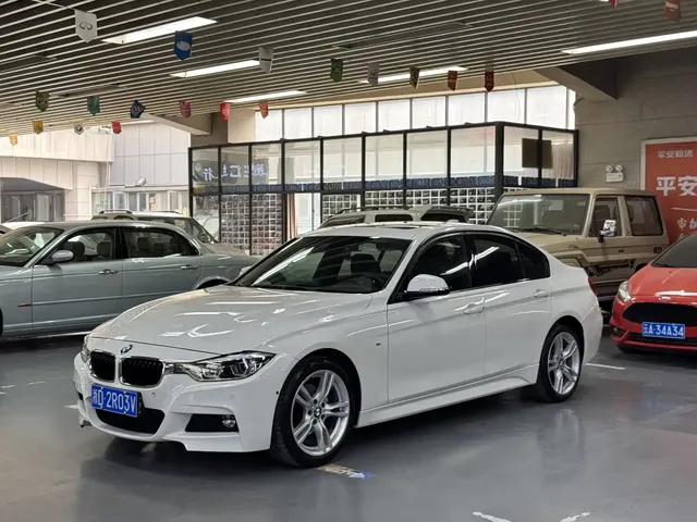 BMW 3 Series 2018 320i M Sport Package