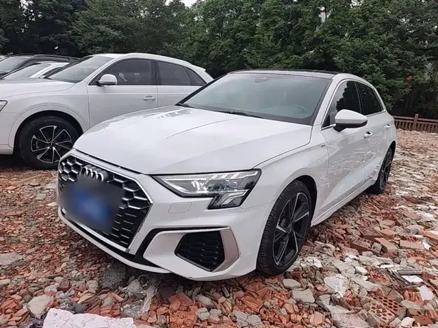 Audi A3 2023 Facelift Sportback 35 TFSI Fashion Sport
