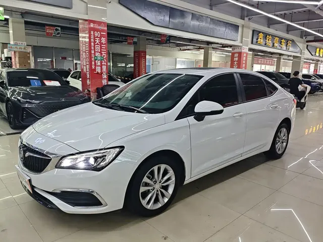 Buick Verano 2019 Sedan 20T Dual Clutch Leading
