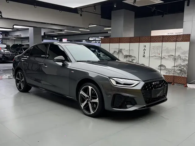 Audi A4L 2024 40 TFSI Luxury Dynamic