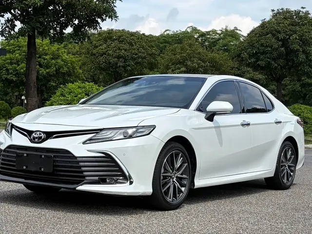 Toyota Camry 2021 2.5G Luxury Edition