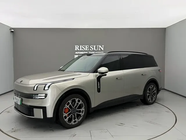 Lynk & Co 900 2025 2.0T Ultra