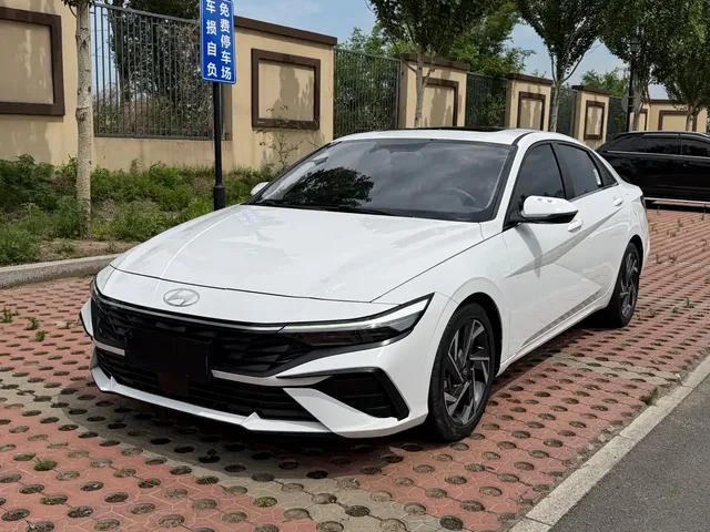 Hyundai Elantra 2023 Model 1.5L CVT LUX Premium Edition
