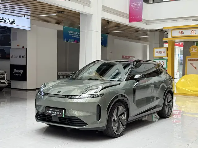 Lynk & Co 08 EM-P 2023 220km 4WD Performance Halo