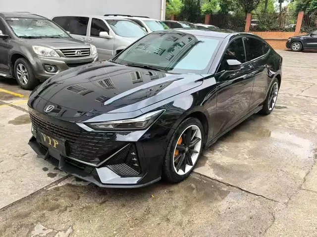 Changan UNI-V 2022 1.5T Premium Model