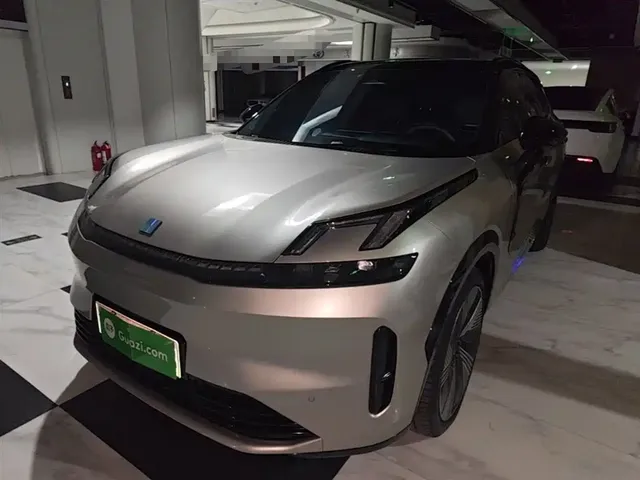 Lynk & Co 08 EM-P 2025 220km AWD Performance Halo