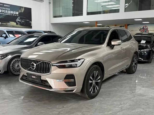 Volvo XC60 2024 B5 AWD Zhiyi Luxury Edition