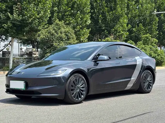 Tesla Model 3 2023 Rear-Wheel Drive