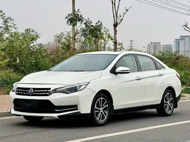 Venucia D60 2019 100K Glory 1.6L XL CVT Chen Ku Edition China V