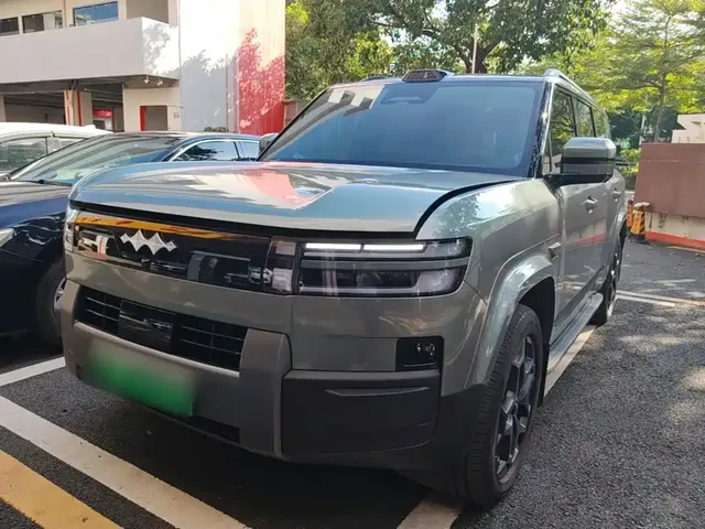 Fang Cheng Bao Titanium 7 2025 AWD Base Model