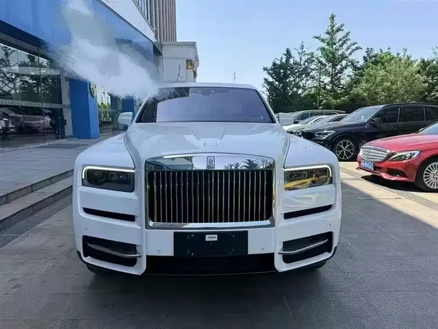 Rolls-Royce Cullinan 2018 4-Seater Version