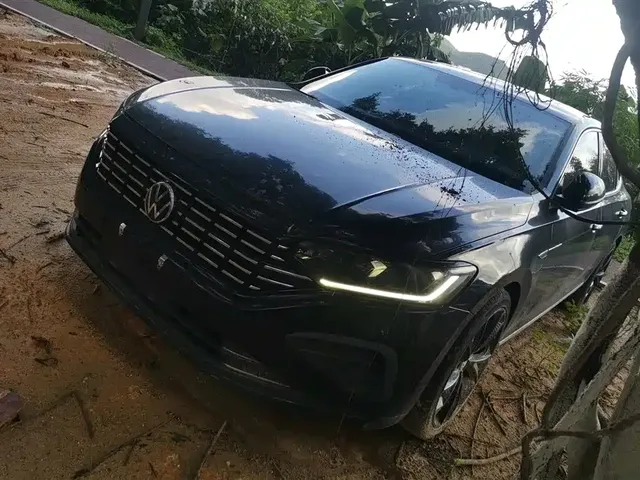 Volkswagen Passat 2022 280TSI Business Edition