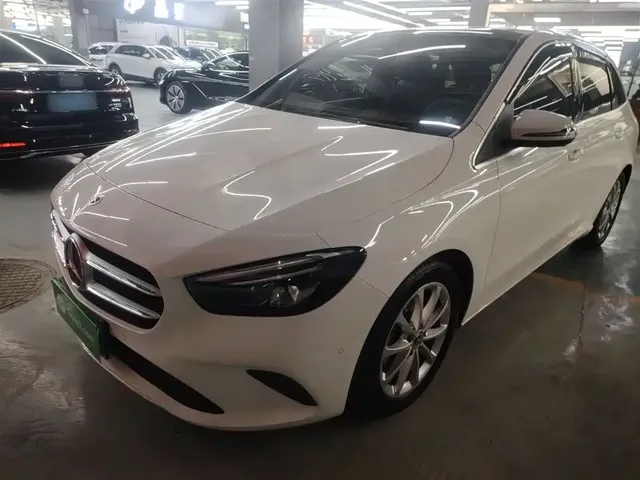 Mercedes-Benz B-Class 2021 B 200 Fashion