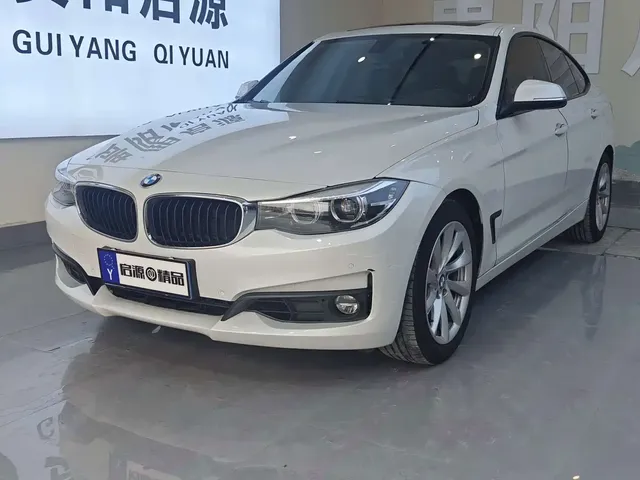 BMW 3 Series GT 2019 320i Fashion Model