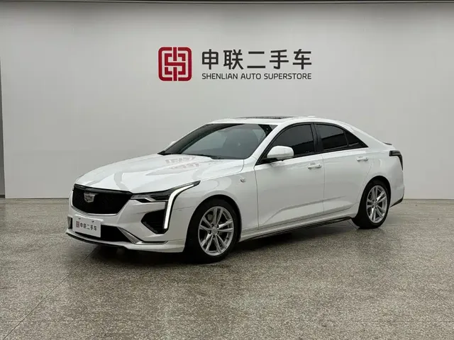 Cadillac CT4 2022 28T Fashion Style