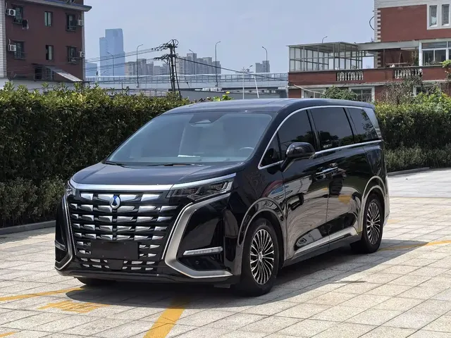Denza D9 2024 DM-i 980 AWD Prestige