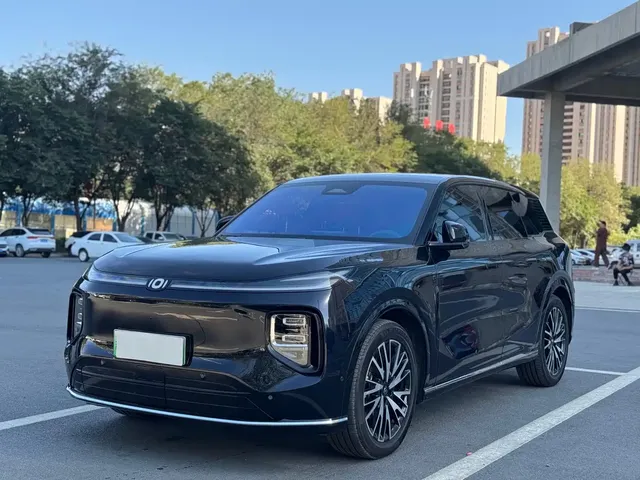 Changan Qiyuan Q07 2025 215 Flagship