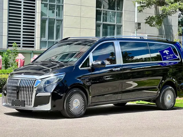 Mercedes-Benz Vito 2023 2.0T Elite 7-Seater