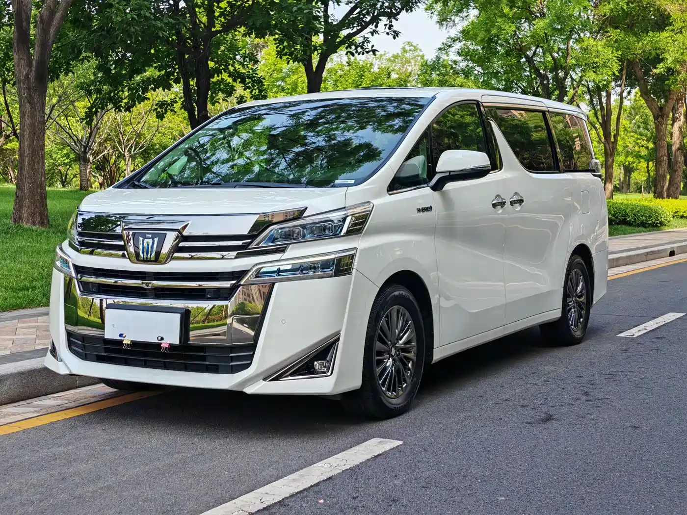 Toyota Vellfire 2021 Crown Hybrid 2.5L HV Luxury Edition