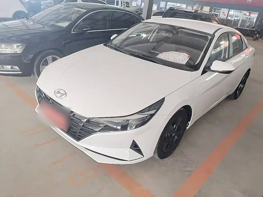 Hyundai Elantra 2022 1.5L CVT GLS Leading Edition
