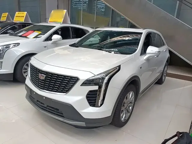 Cadillac XT4 2021 28T FWD Premium Edition