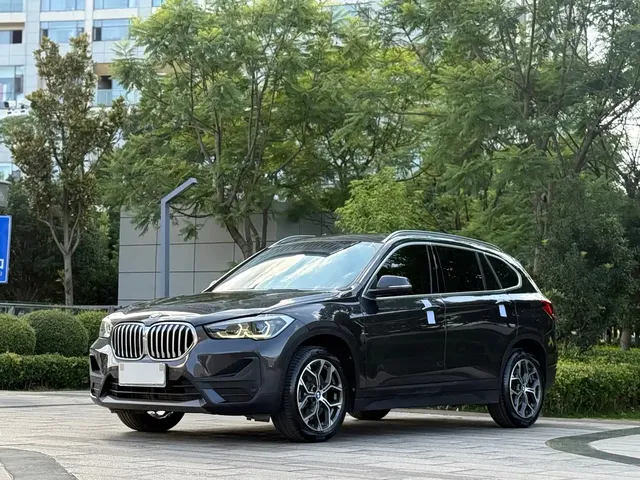 BMW X1 2022 sDrive25Li Leading