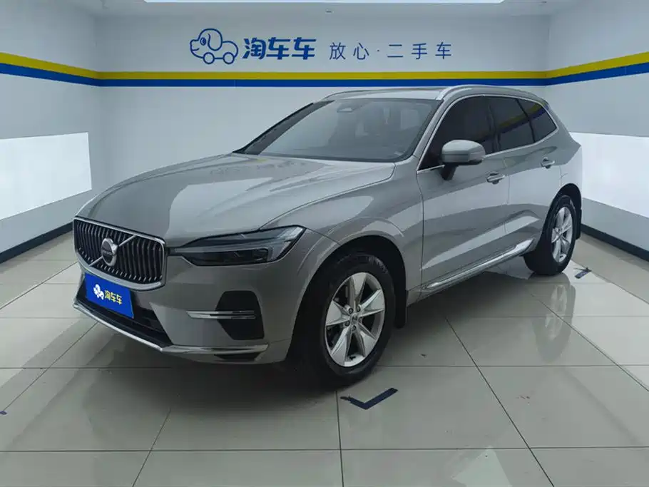 Volvo XC60 2022 B5 AWD R-Design
