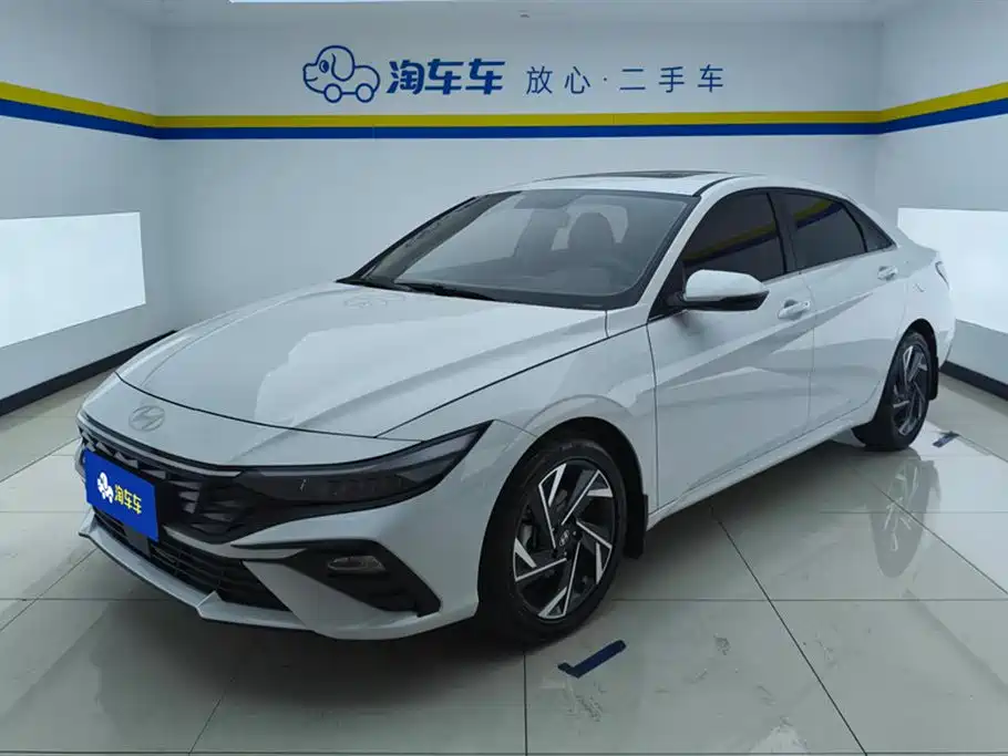 Hyundai Elantra 2023 1.5L CVT GLX Elite Edition