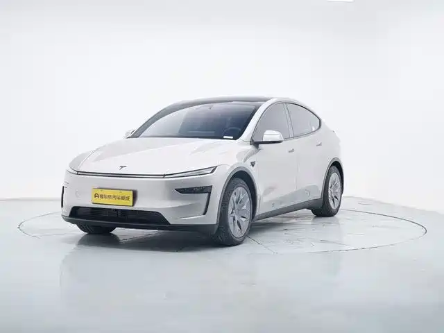 Tesla Model Y L 2025 Facelift Long Range AWD