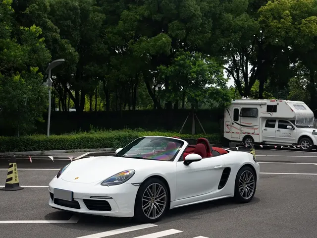 Porsche 718 2022 Boxster 2.0T