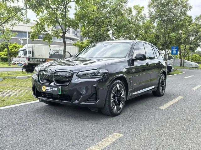 BMW iX3 2024 Innovation Leader