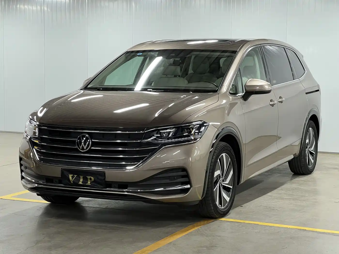 Volkswagen Viloran 2023 Facelift 380TSI Prestige Edition
