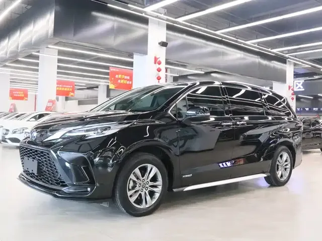 Toyota Granvia 2023 2.5L Hybrid Comfort Edition