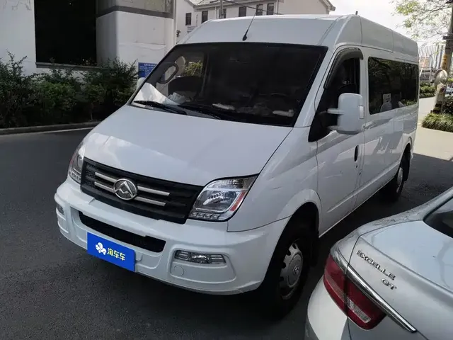 SAIC Maxus Xintu V80 2023 2.0T AMT Classic Aoyun Power Edition Long Wheelbase Medium Roof 6/7/8/9 Seats