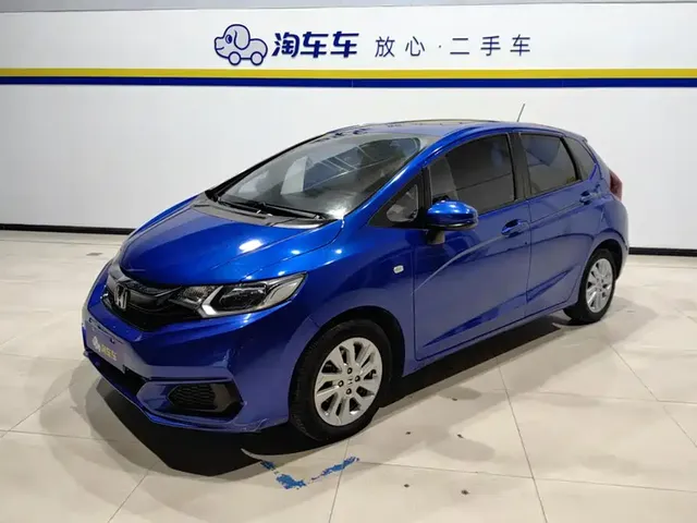 Honda Fit 2018 1.5L CVT Comfort Sunroof Edition