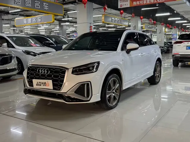 Audi Q2L 2022 35 TFSI Fashion Dynamic