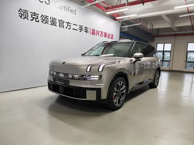 Lynk & Co 900 2025 2.0T Ultra