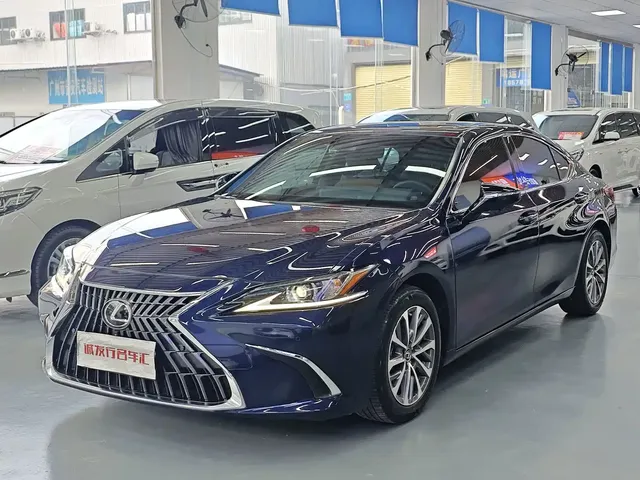 Lexus ES 2023 200 Excellence Edition