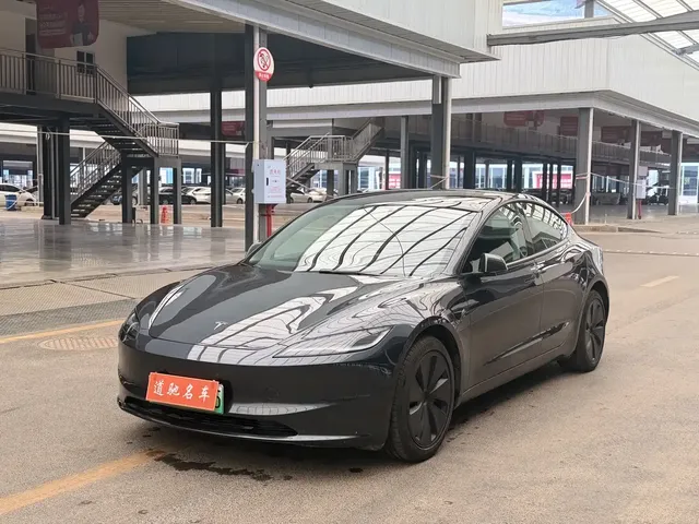 Tesla Model 3 2025 Model Rear-Wheel Drive Edition