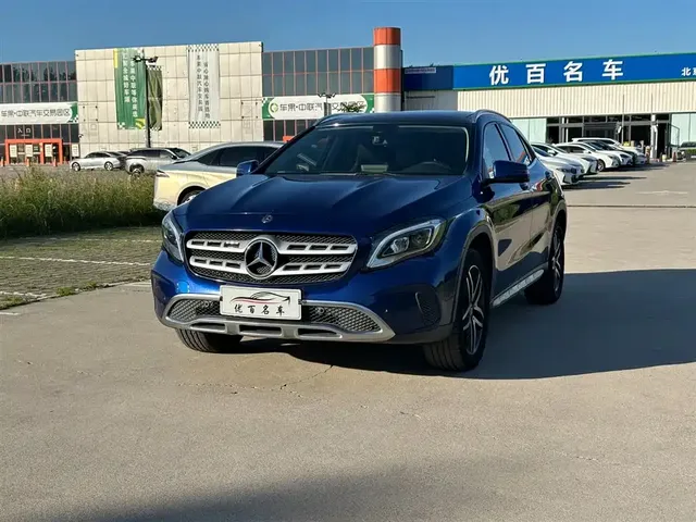 Mercedes-Benz GLA 2017 GLA 200 Fashion