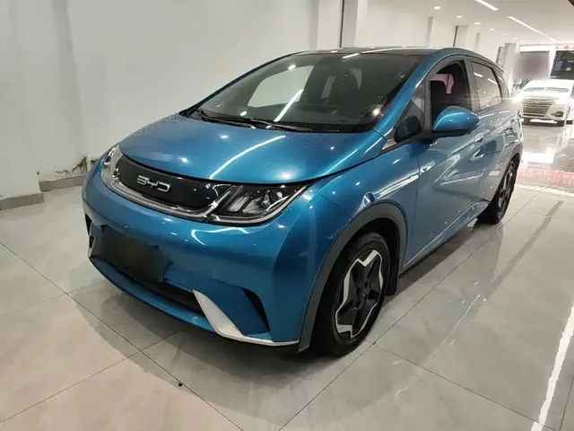 BYD Dolphin 2021 Model 405km Fashion Edition