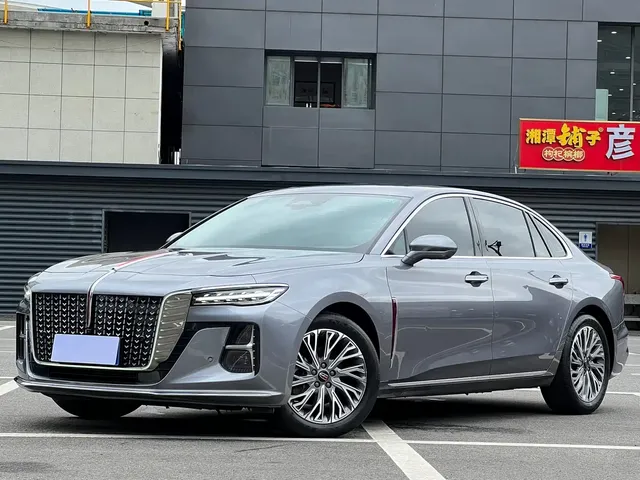Hongqi H5 2023 2.0T Auto Smart Connect Flag Comfort