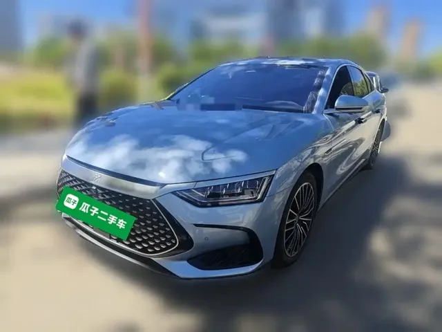BYD Han 2023 DM-i Champion Edition 121KM Honor
