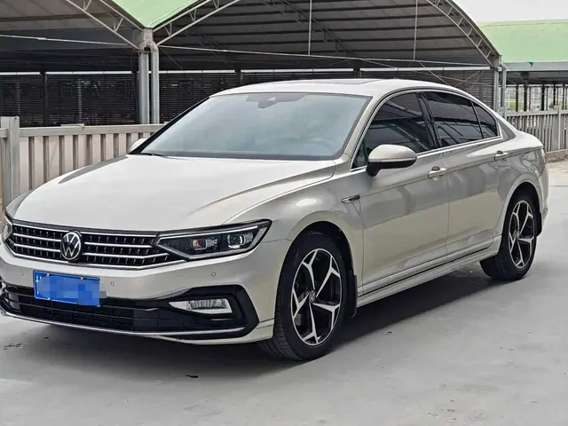 Volkswagen Magotan 2023 Model 2 Million Commemorative Edition 330TSI DSG Luxury