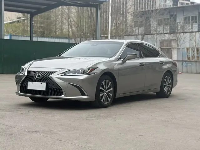 Lexus ES 2020 200 Excellence