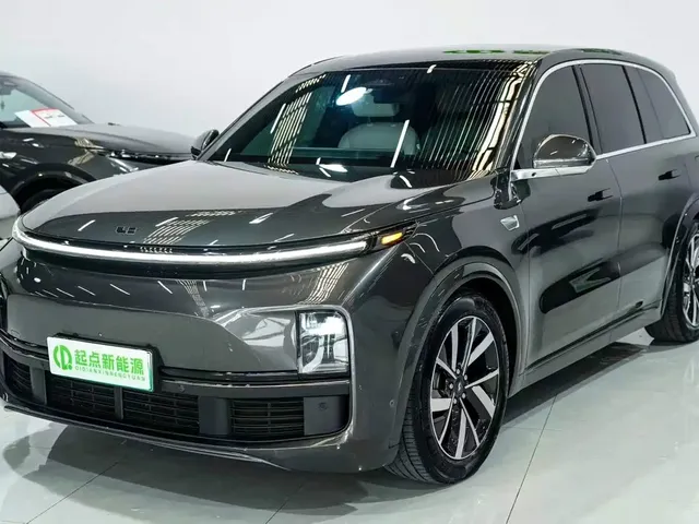 Li Auto Li L8 2023 Pro