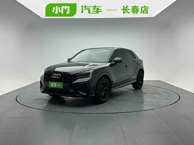 Audi Q2L 2022 35 TFSI Fashion Dynamic