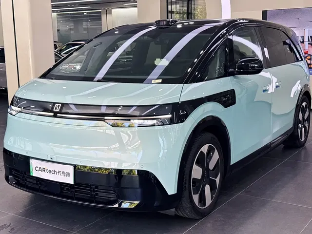 ZEEKR MIX 2025 Smart Driving Edition