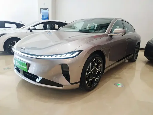 Changan Qiyuan A07 2025 Range Extender Deluxe Edition 230 Flagship